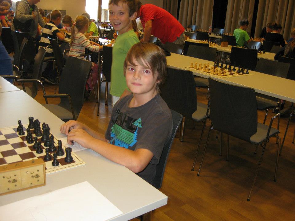 564501_369149726493569_1518004268_n